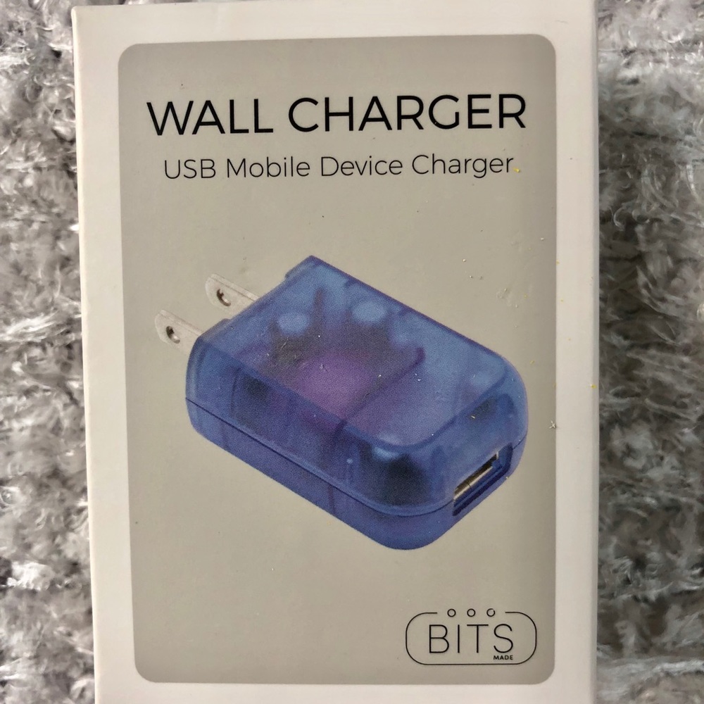 New with tags USB mobile device charger clear blue